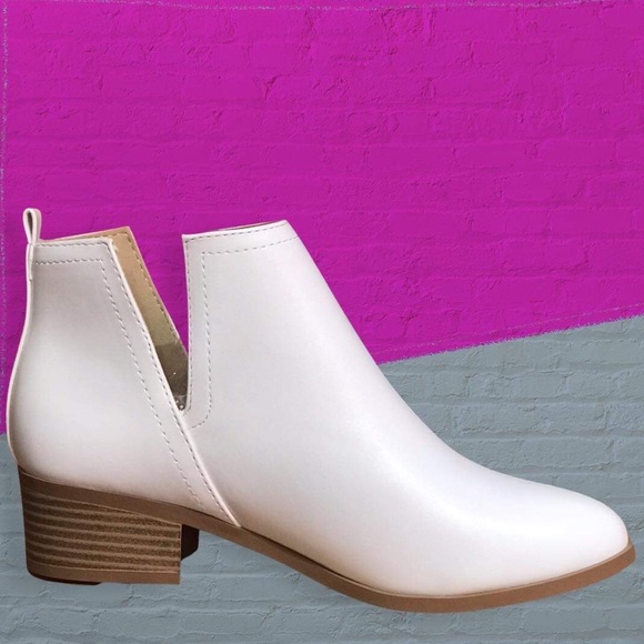 NEW Soda White Low Wood Heel Chelsea Western Boot - Picture 4 of 4